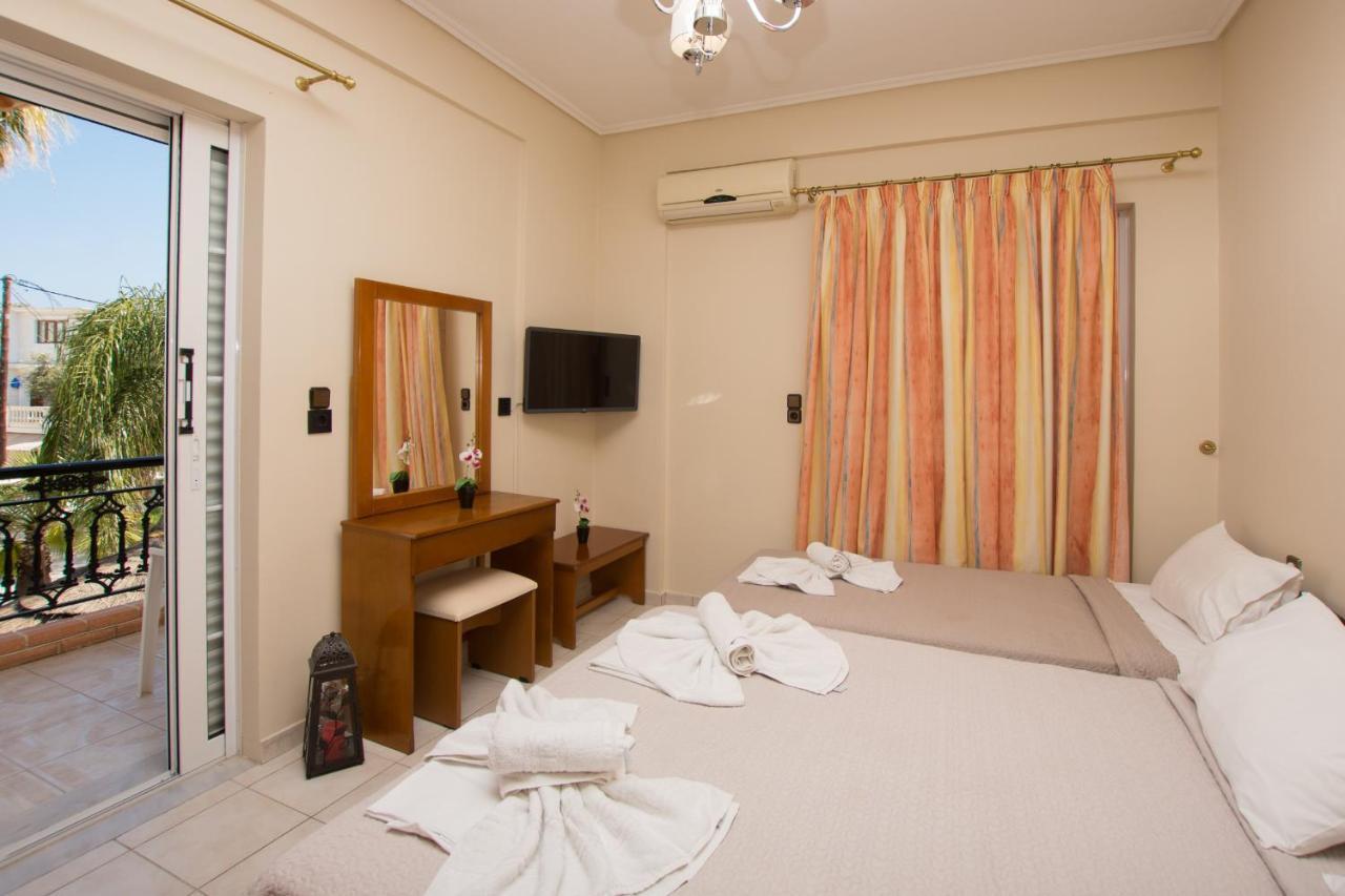 Plános Paradise Bar Apartments מראה חיצוני תמונה