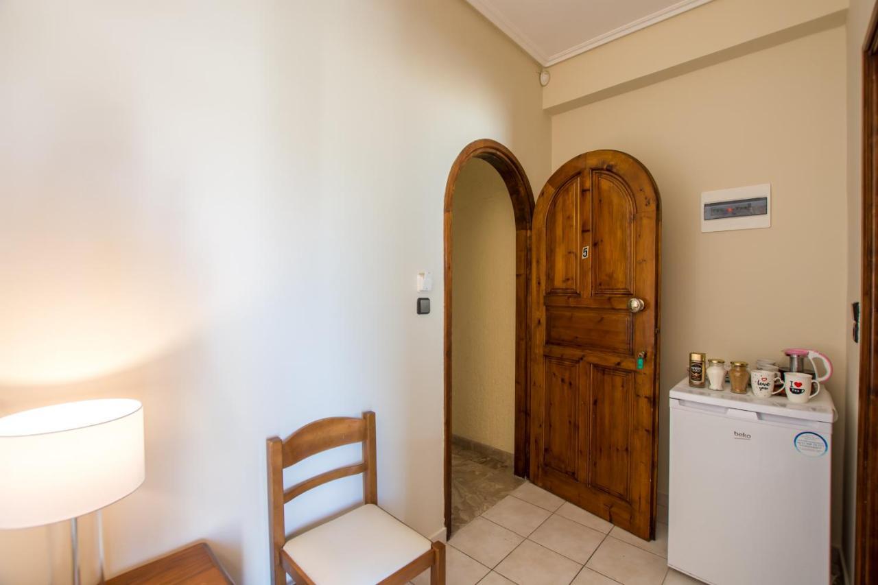 Plános Paradise Bar Apartments מראה חיצוני תמונה