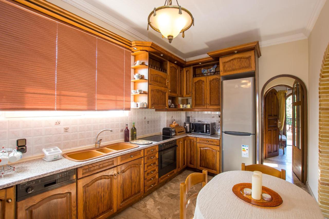 Plános Paradise Bar Apartments מראה חיצוני תמונה