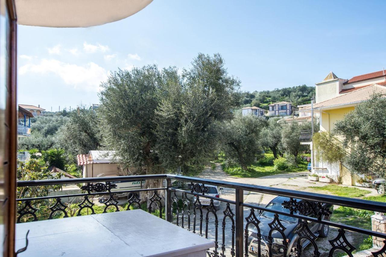 Plános Paradise Bar Apartments מראה חיצוני תמונה